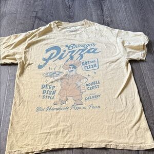 Chicago's Pizza Graphic T-Shirt - Creamish/yellow